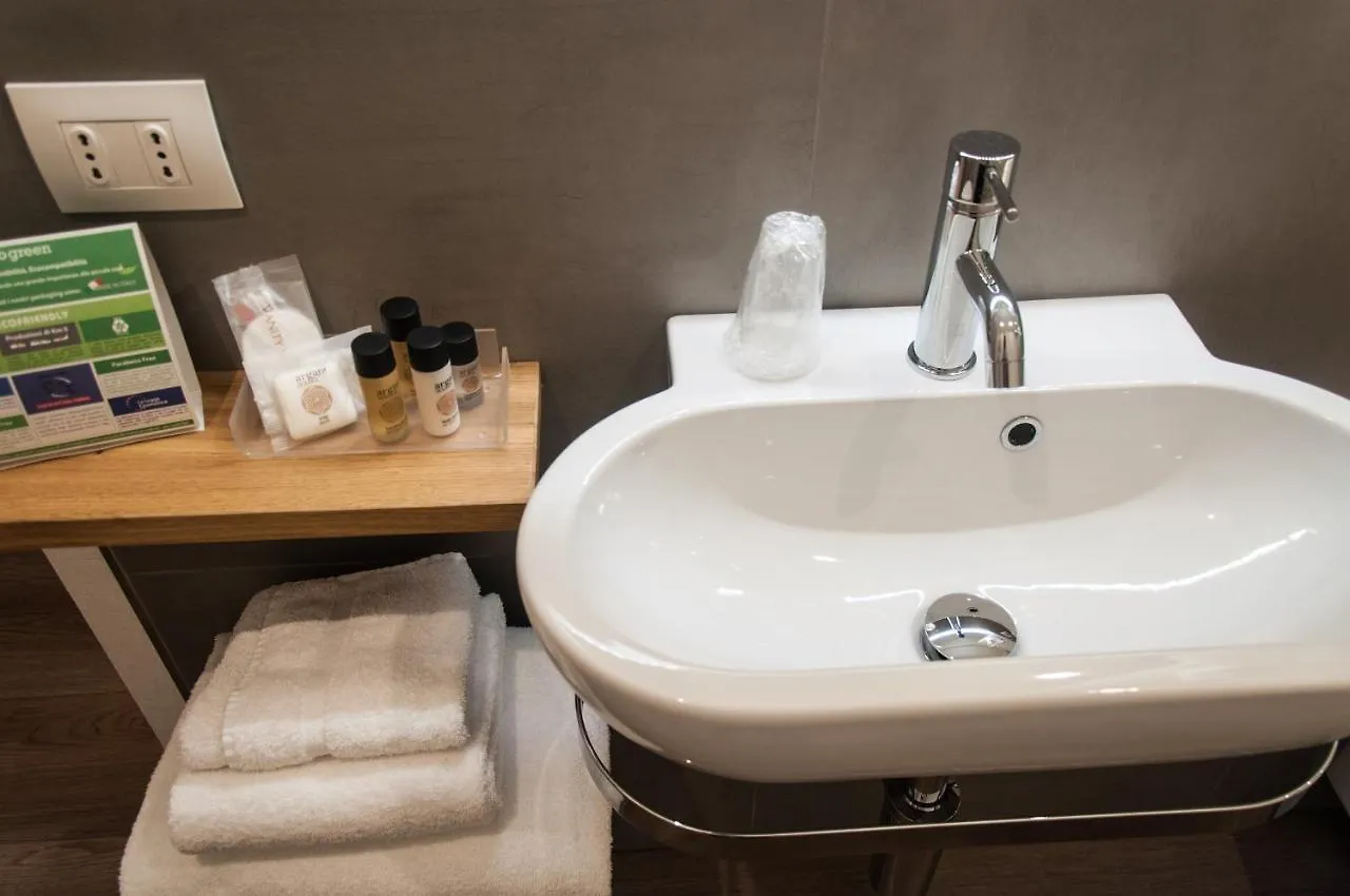 Homy Bnb Empoli Bed & Breakfast